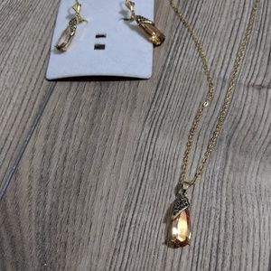 Necklace and earrings set